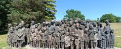 Sousoší lidických dětí v Památníku Lidice od sochařky Marie Uchytilové
