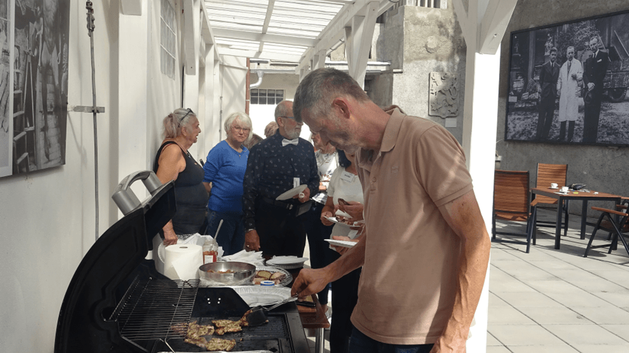 Občerstvení z grilu na Svátku ALENek